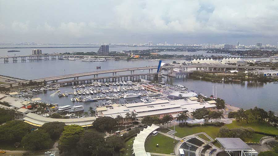 Ferris wheel rolling toward Bayside Marketplace